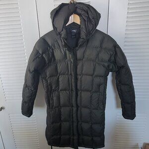 The North Face 600 Fill Down Parka Long Puffer Coat Sz Medium Hooded Quilted